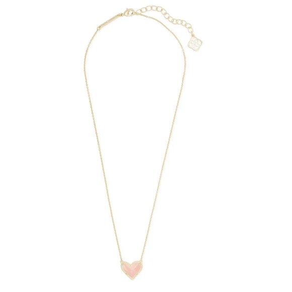 NEW Kendra Scott Rose Quartz Ari Heart Short Length 14K Yellow Gold Necklace NWT - Picture 1 of 8